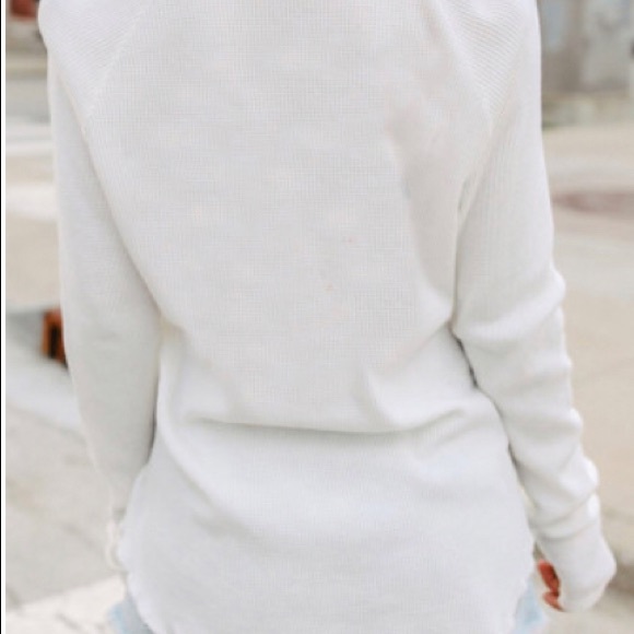 Sold Out ! New| Lip 👄 Tee, Long-Sleeve|SM - Picture 3 of 10